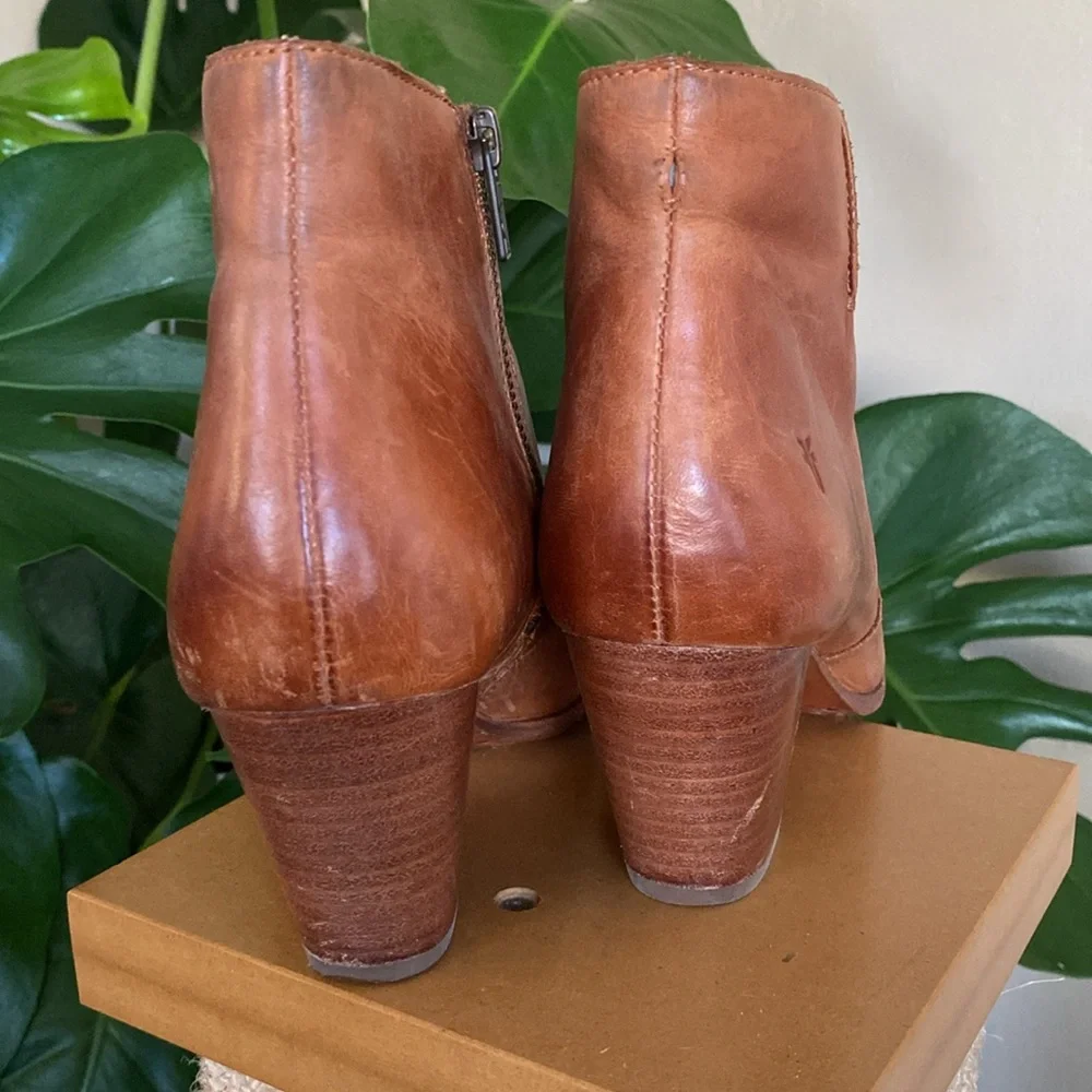 Frye Womens Leather boots sz 8 - Picture 5 of 7